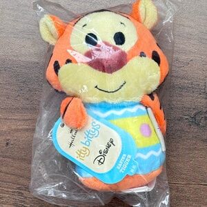 NWT Disney Winnie the Pooh EASTER TIGGER Egg Hallmark Itty Bittys Plush Toy NEW